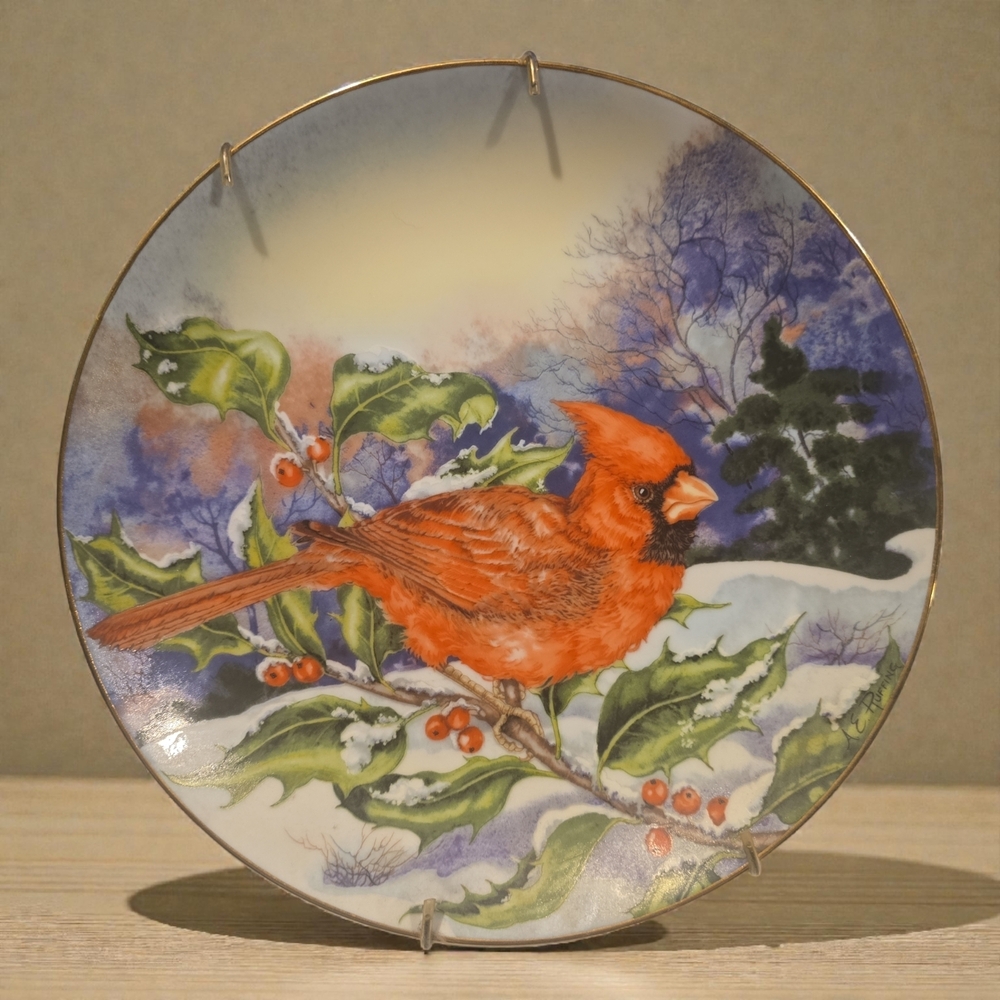 Southern‎ Living Cardinal Wall Art Plate - Red and Green